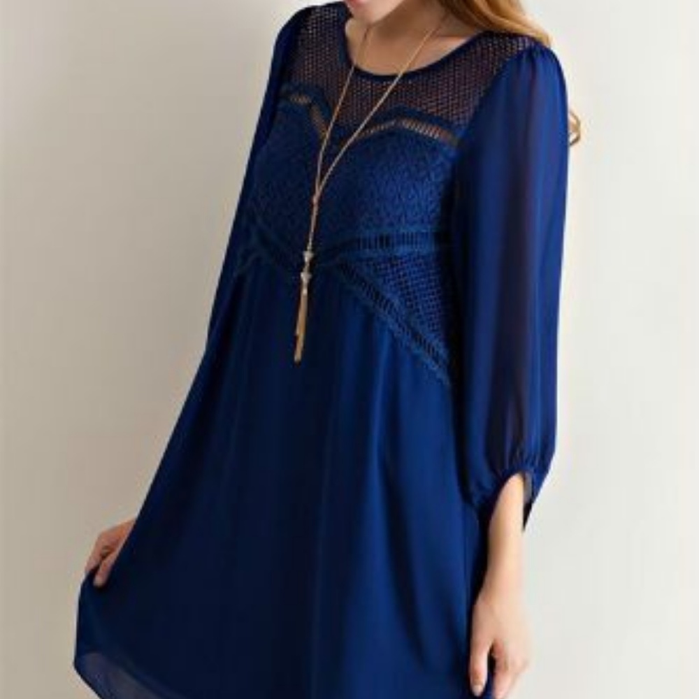 Navy blue Crochet key hole Dress - Picture 5 of 7